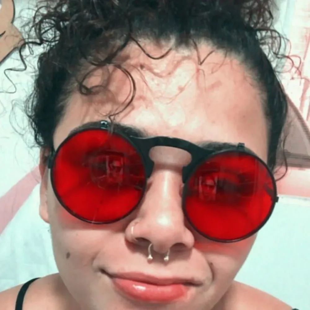 Wild Time Fashion red round